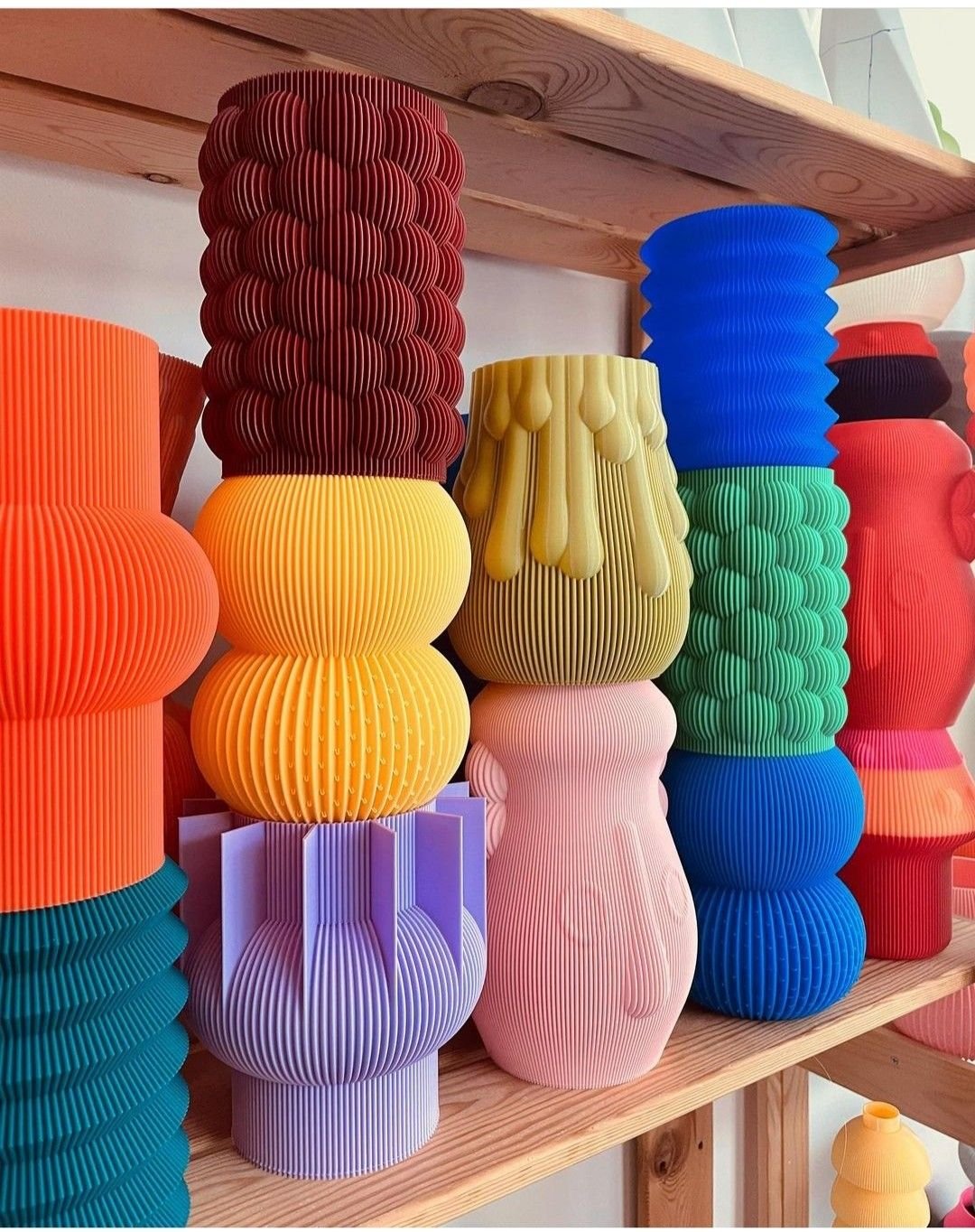 Macetas y jarrones impresos en 3D a varios colores